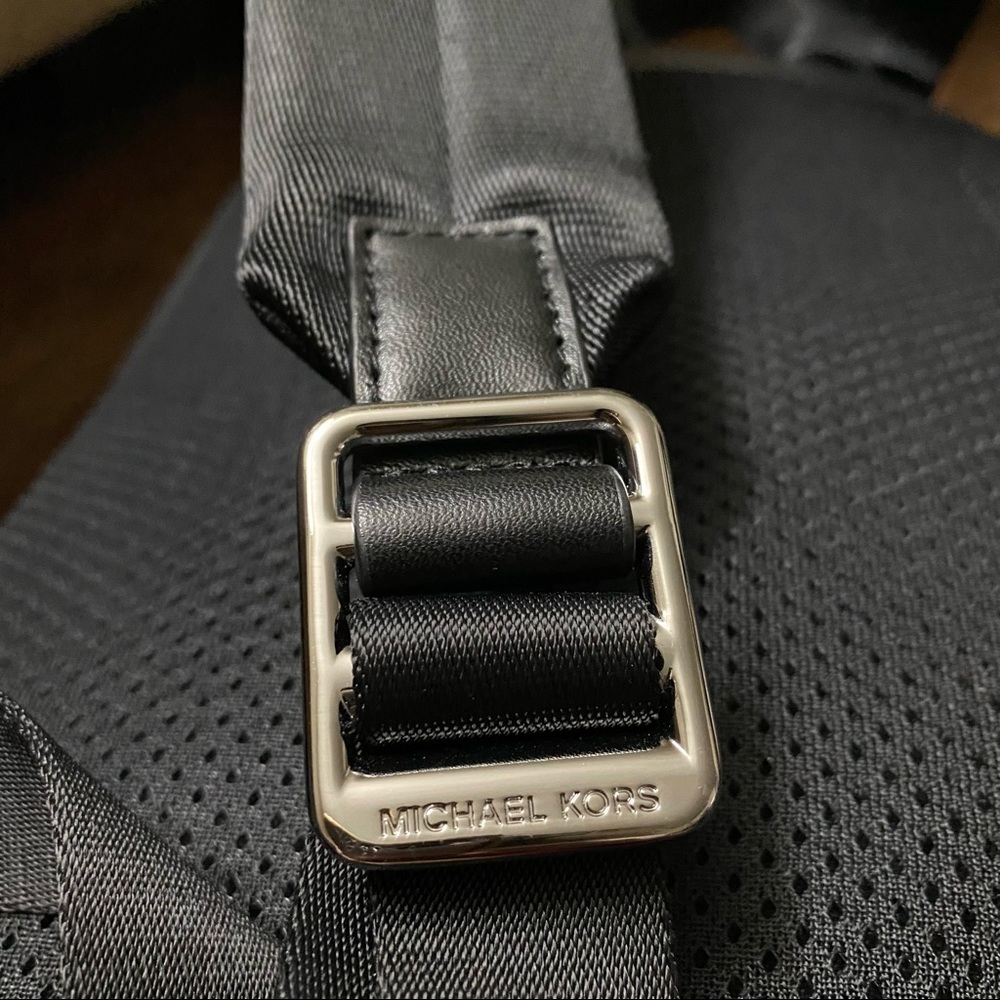 New Michael Kors Authentic Backpack Black with yellow letters - Picture 11 of 11